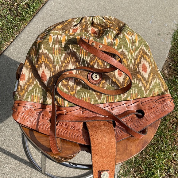 Patricia Nash crossbody/bucket bag - Picture 3 of 11